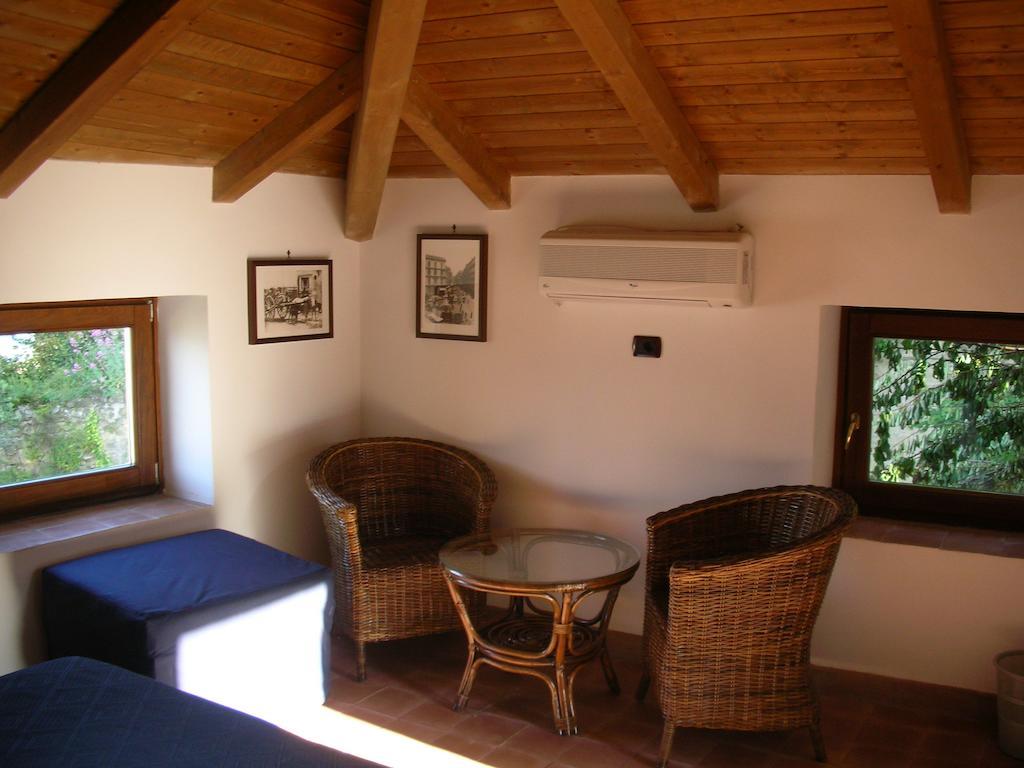 Pedamentina Guest house